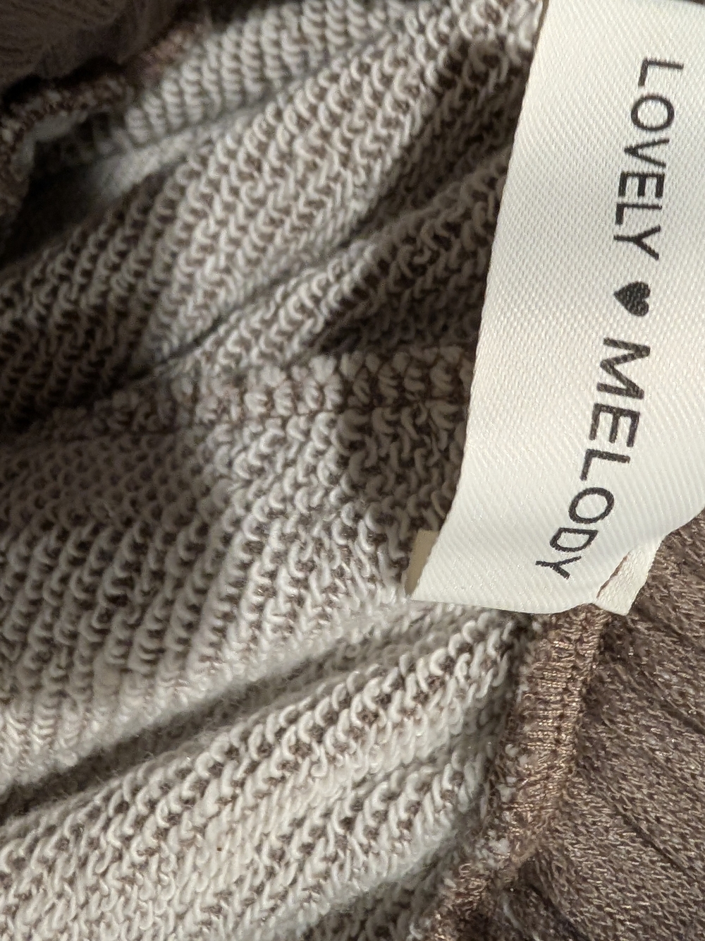 Set : Lovely Melody Taupe Wide-Leg Pants with Cream Trim And Matching Top - Picture 10 of 11